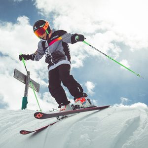 Natural_Pipe_Mottolino_box2_300x300 Ragazzino pronto a partire sul Natural Pipe della ski area Mottolino a Livigno